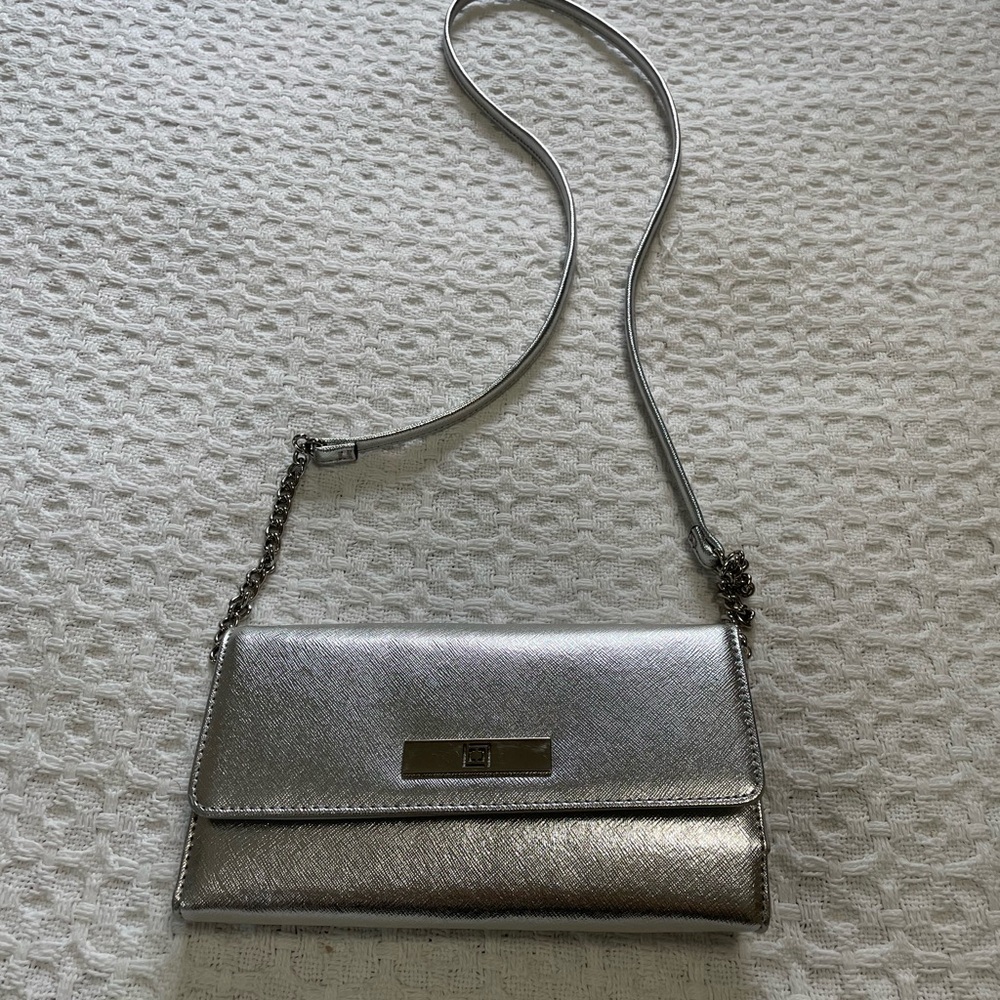 Liz Claiborne Silver Phone Case Wallet with‎ Strap
